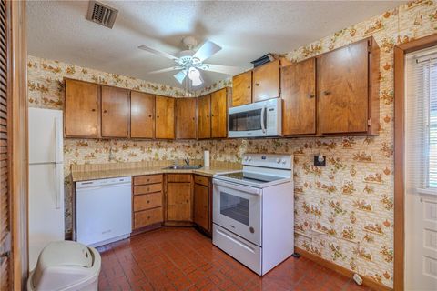 A home in OCKLAWAHA