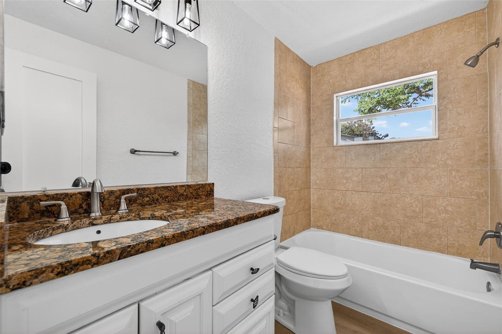 VENICE ESTATES SUB - Residential