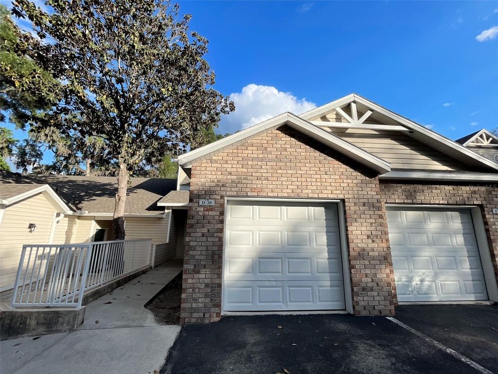 Photo of 4700 SW Archer Road #D30, Gainesville, FL 32608 (MLS # GC539721)