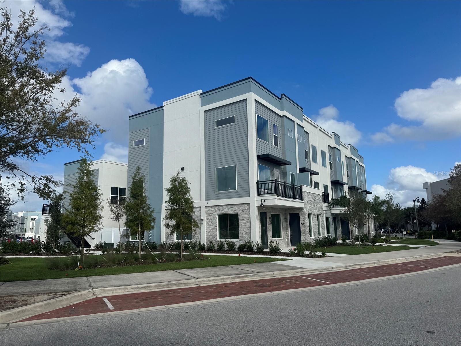 TOWNHOMES AT CITY PLACE - Commercial Lease