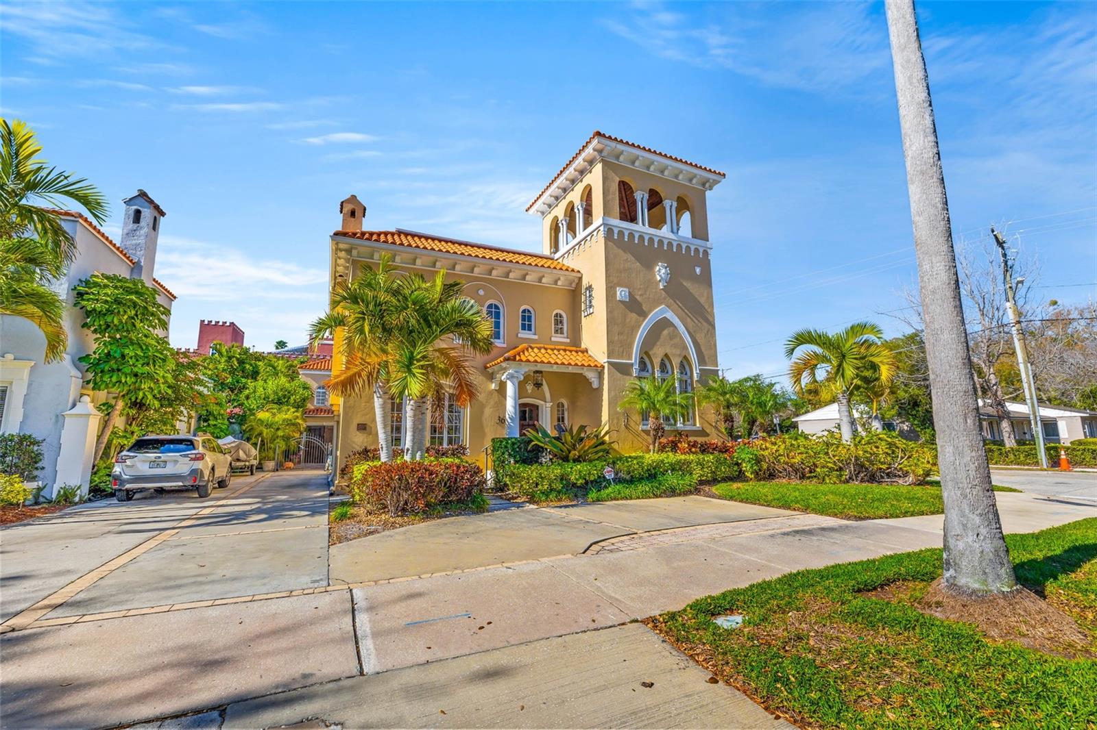 DAVIS ISLANDS PB10 PG52 TO 57 - Residential