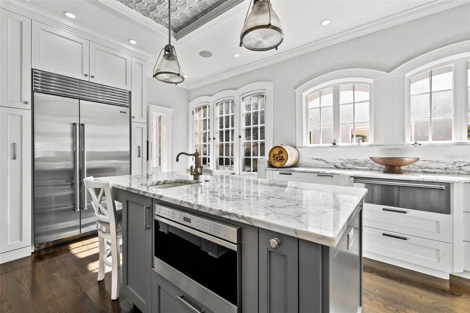 DAVIS ISLANDS PB10 PG52 TO 57 - Residential