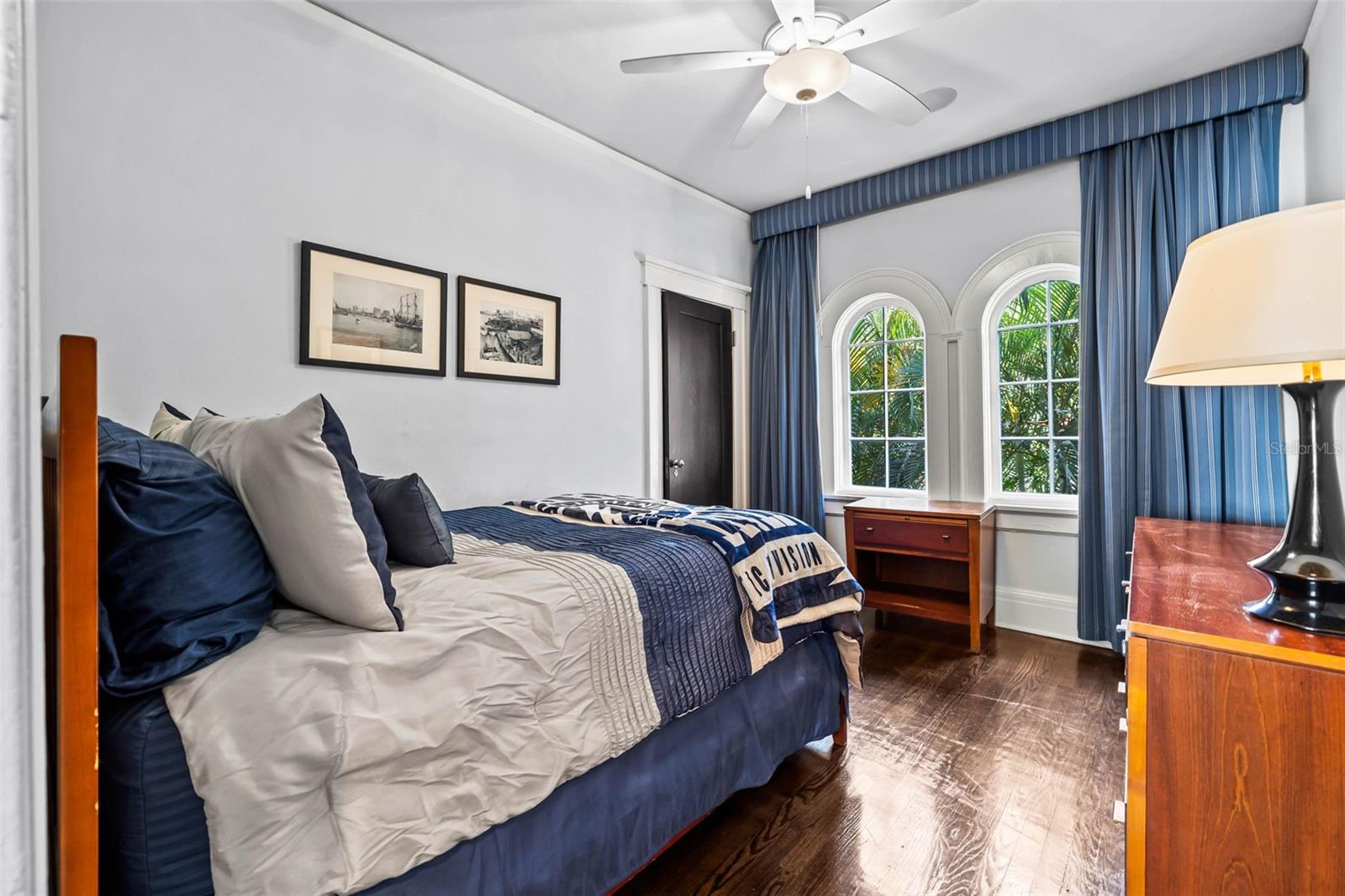 DAVIS ISLANDS PB10 PG52 TO 57 - Residential