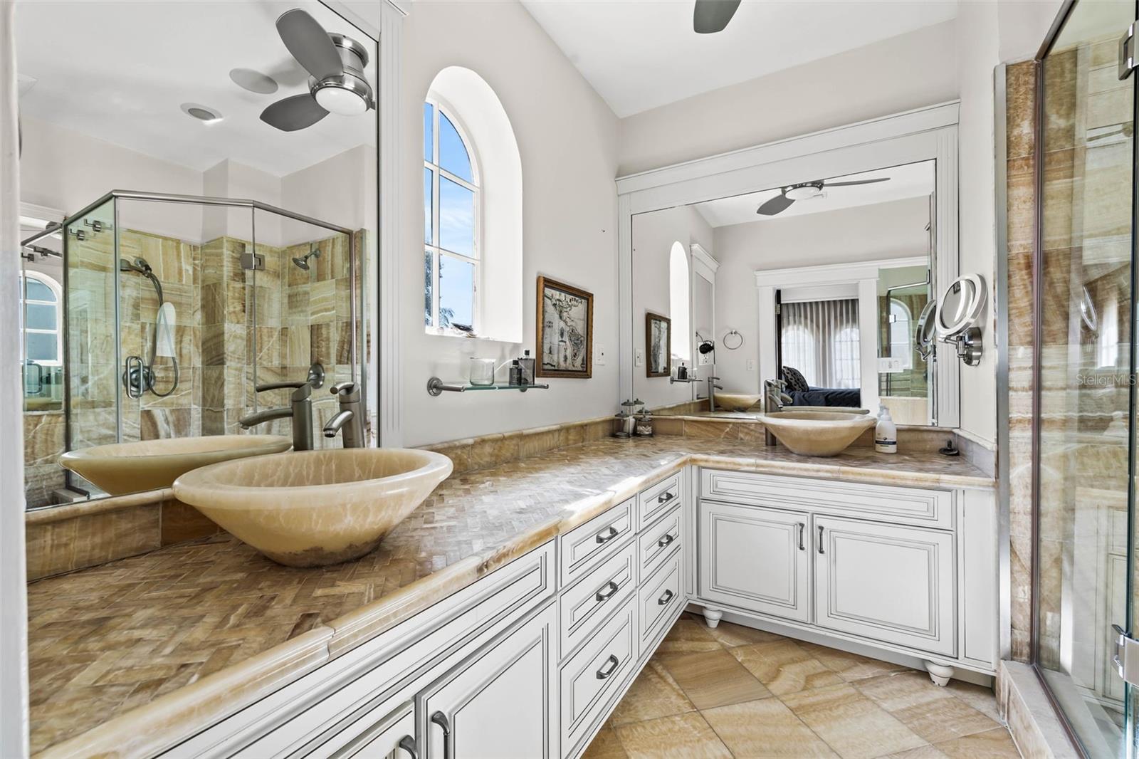 DAVIS ISLANDS PB10 PG52 TO 57 - Residential