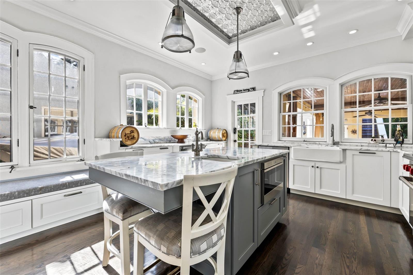 DAVIS ISLANDS PB10 PG52 TO 57 - Residential