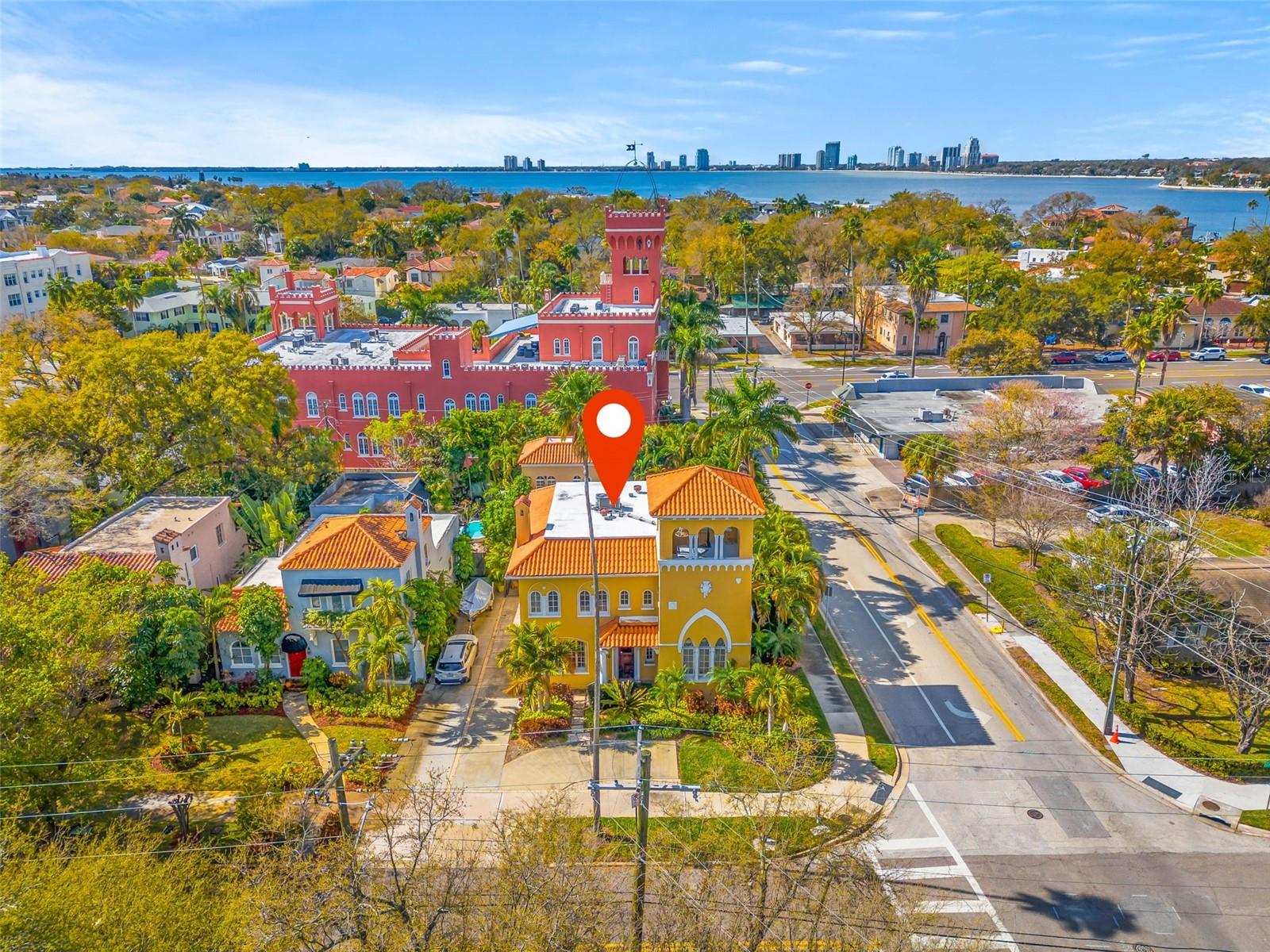 DAVIS ISLANDS PB10 PG52 TO 57 - Residential