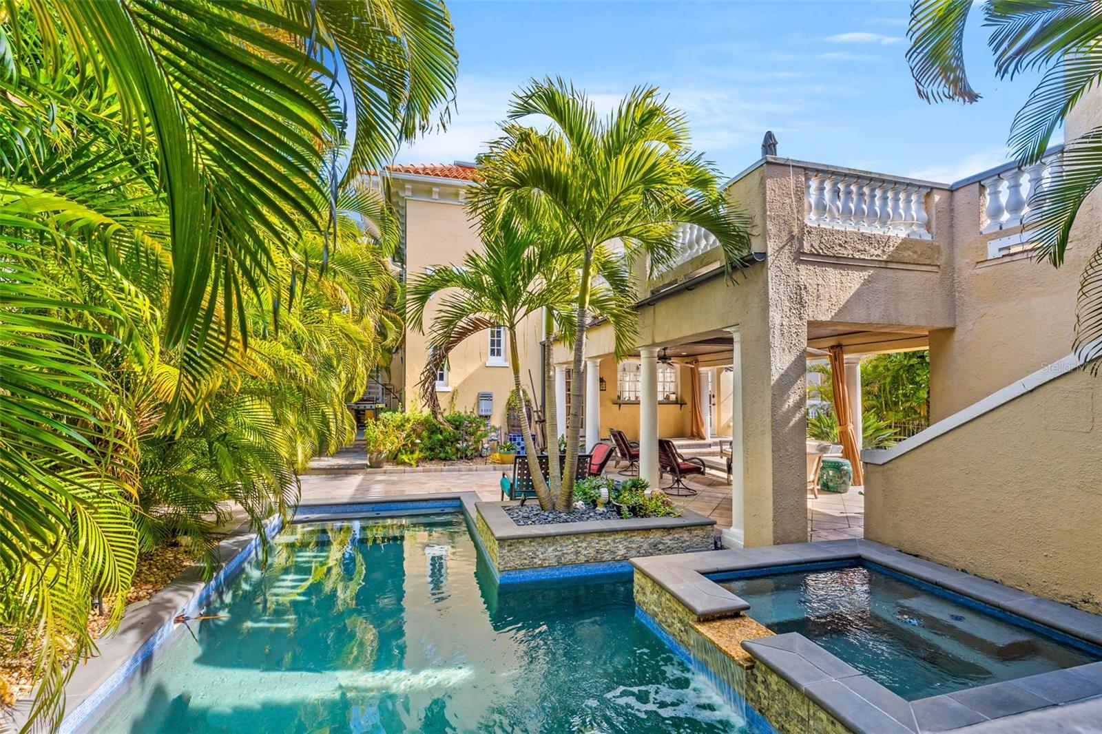 DAVIS ISLANDS PB10 PG52 TO 57 - Residential