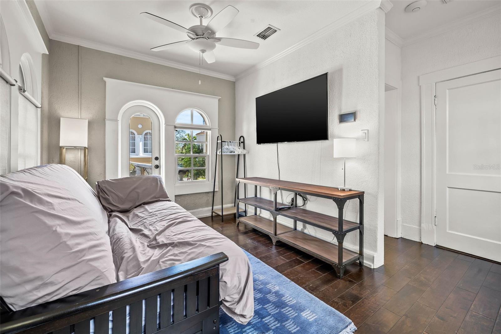 DAVIS ISLANDS PB10 PG52 TO 57 - Residential