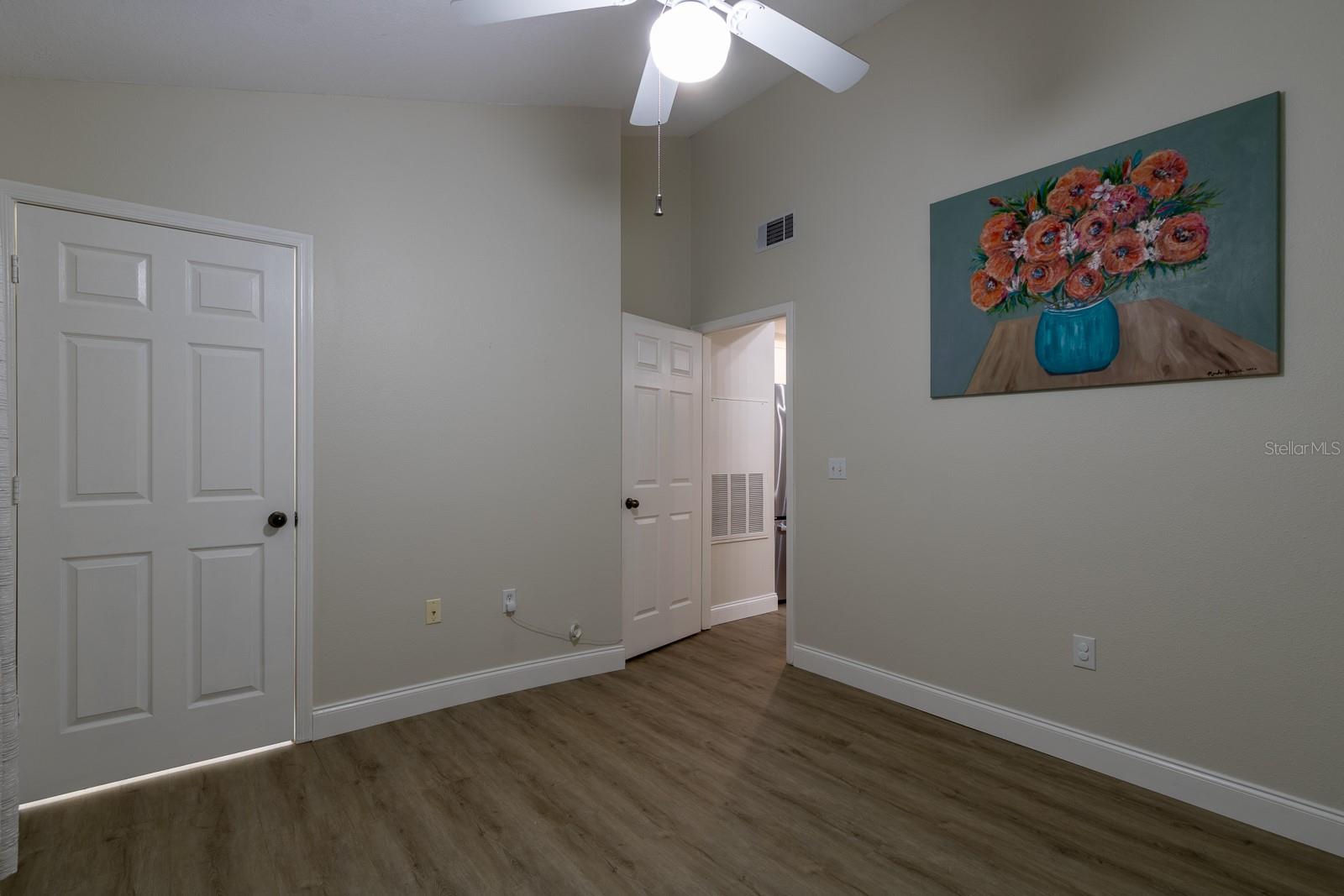 THE LINKS - Residential