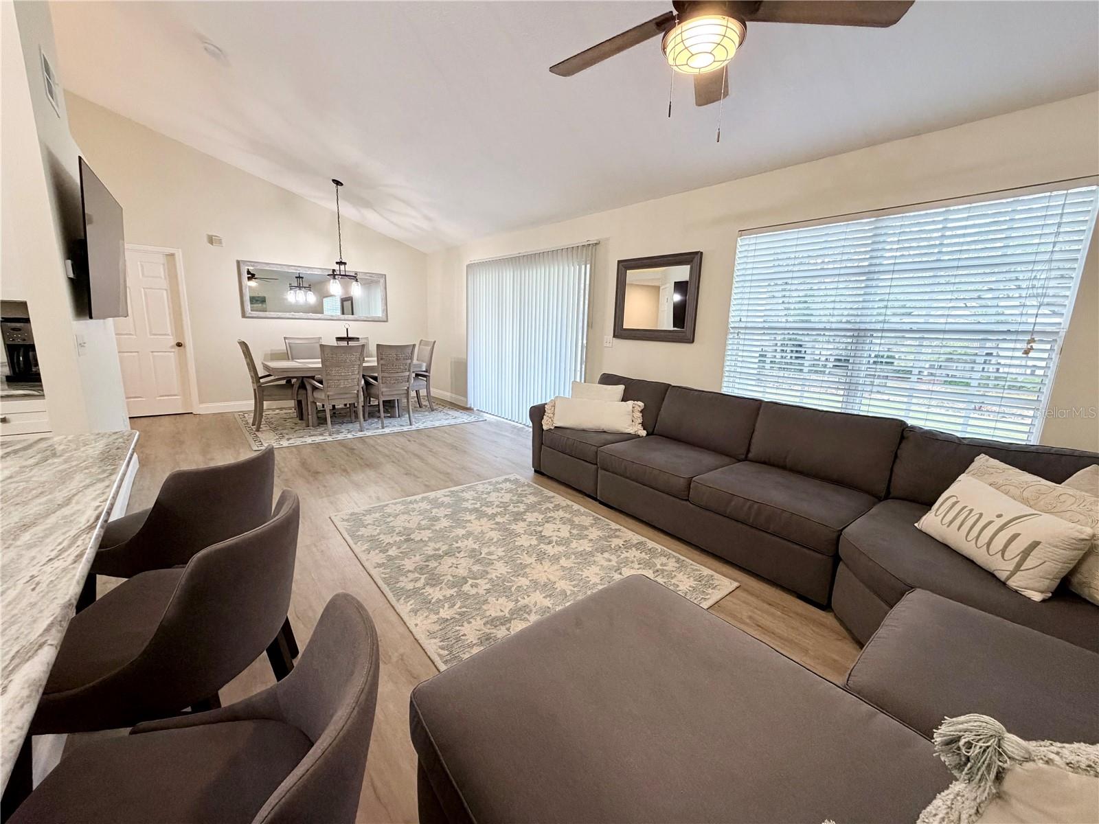 THE LINKS - Residential