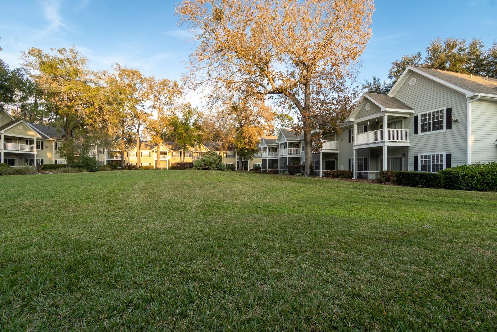 THE LINKS - Residential