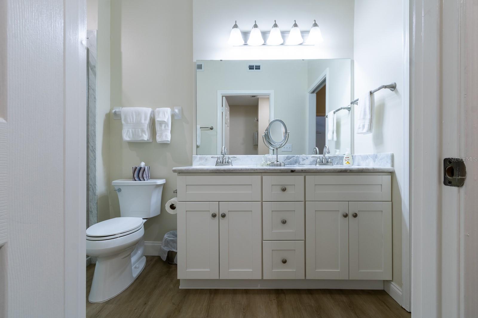 THE LINKS - Residential