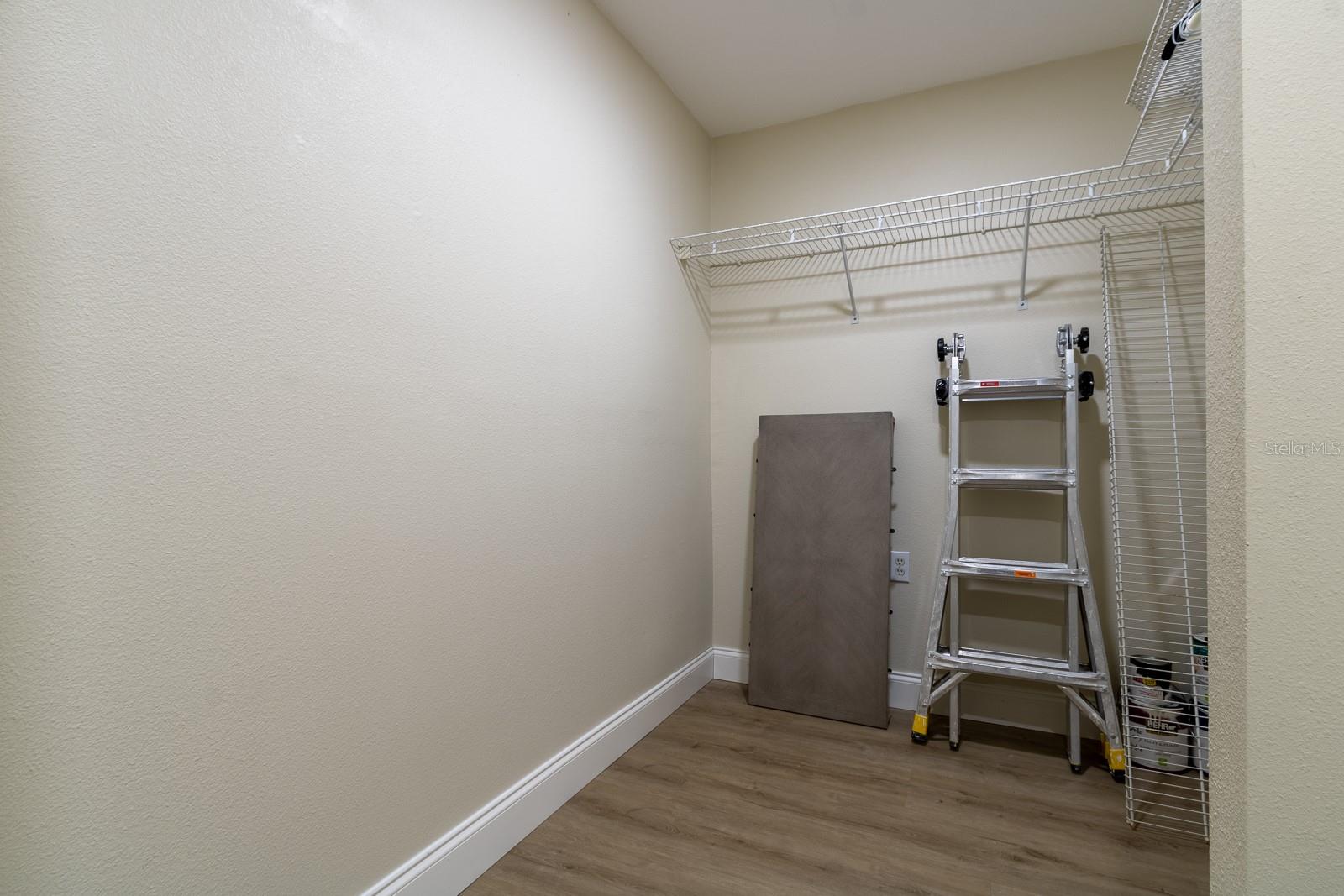 THE LINKS - Residential