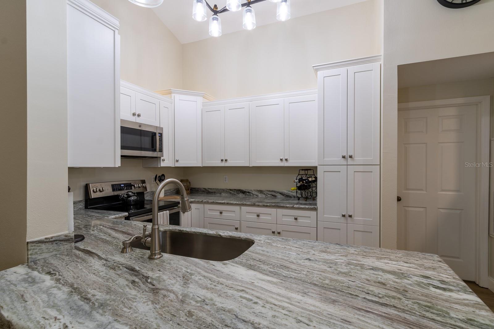 THE LINKS - Residential