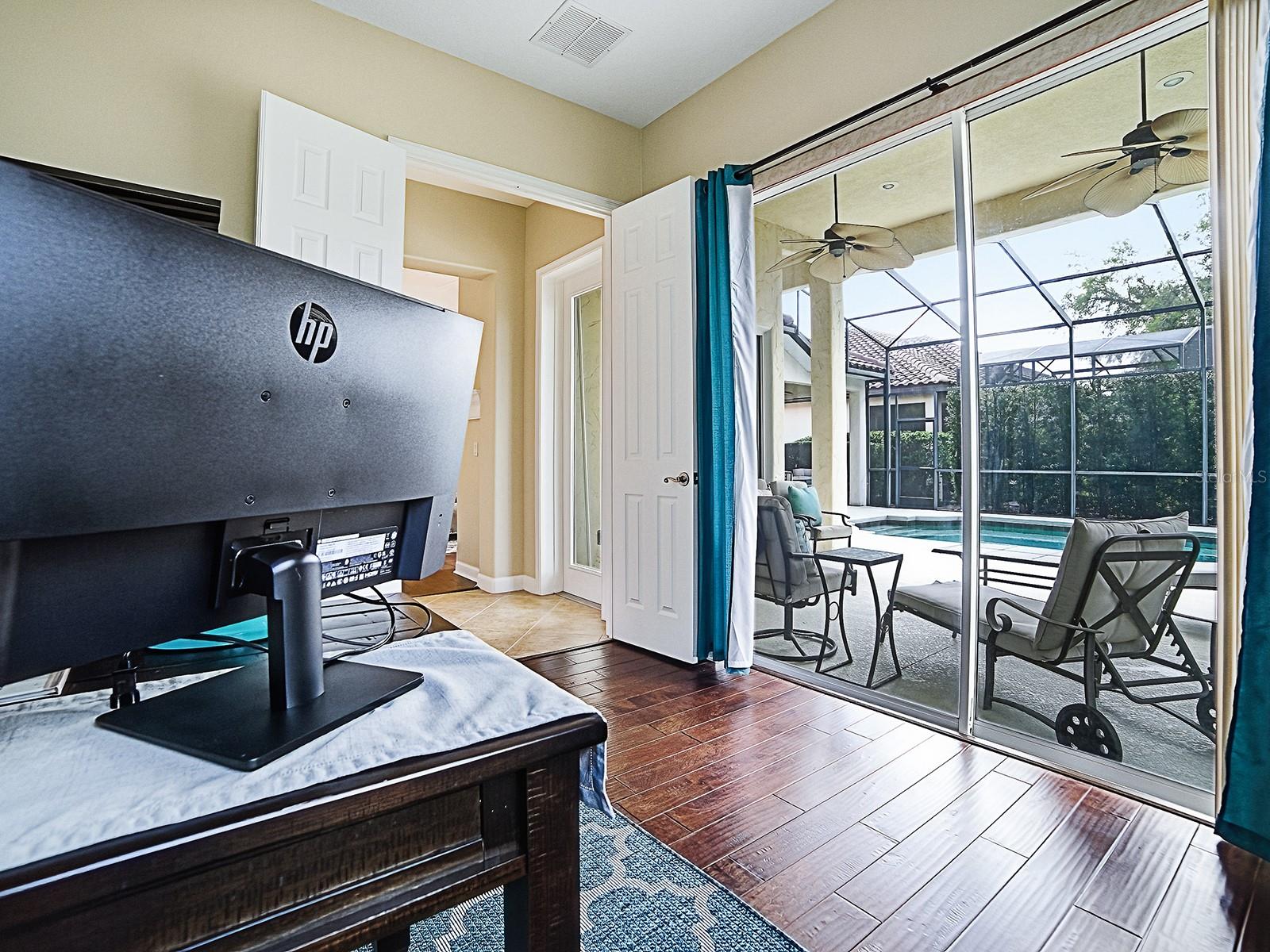 LAS COLINAS PH I SUB - Residential