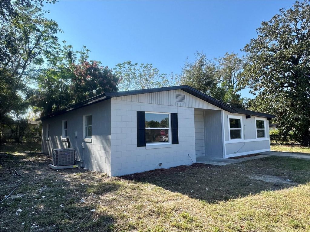Photo of 7224 Valiant Court, Orlando, FL 32818 (MLS # O6409674)
