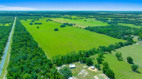 Tiny photo for 19355 SW 25th Place, Dunnellon, FL 34431 (MLS # OM710523)