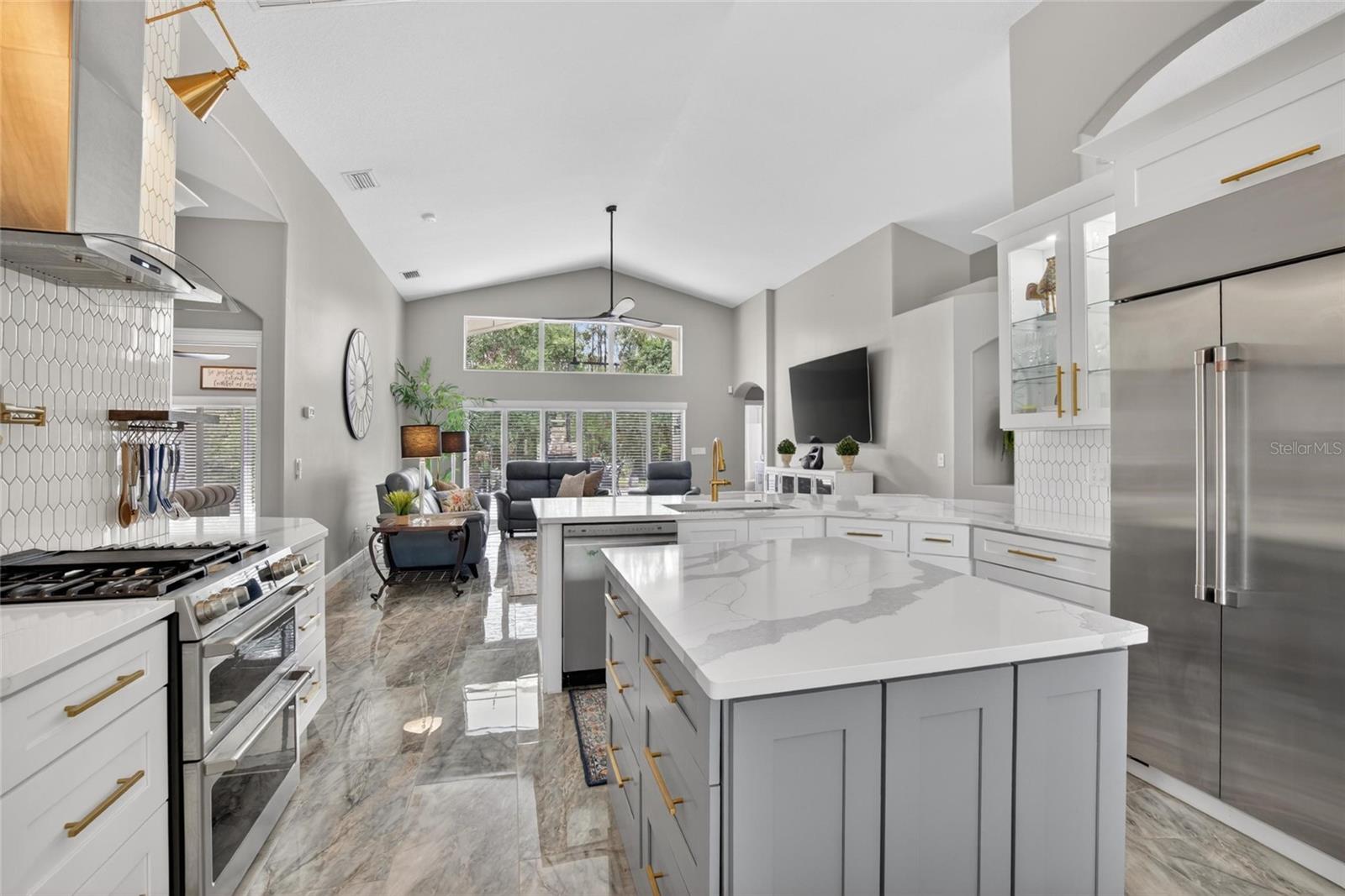 FISHHAWK RANCH PH 2 PRCL - Residential
