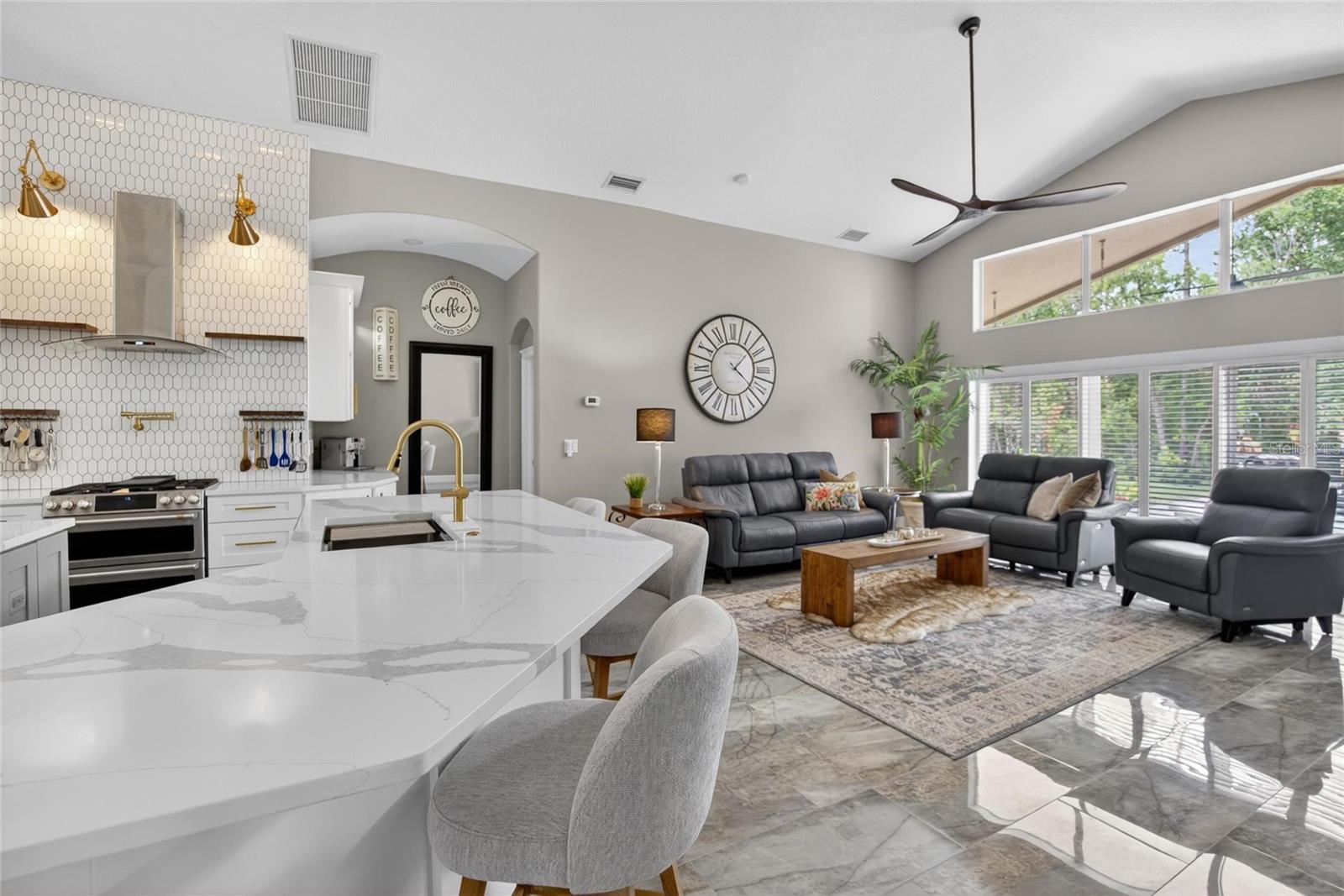 FISHHAWK RANCH PH 2 PRCL - Residential
