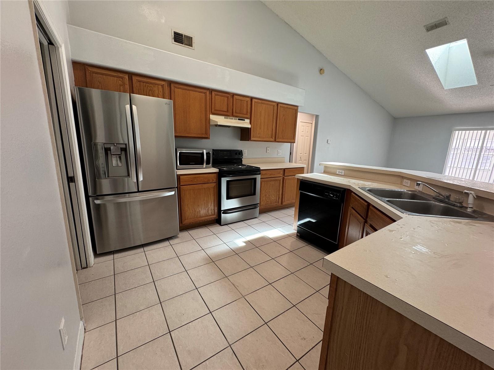 SOUTHCHASE PH 01B VILLAGE 04 - Residential Lease