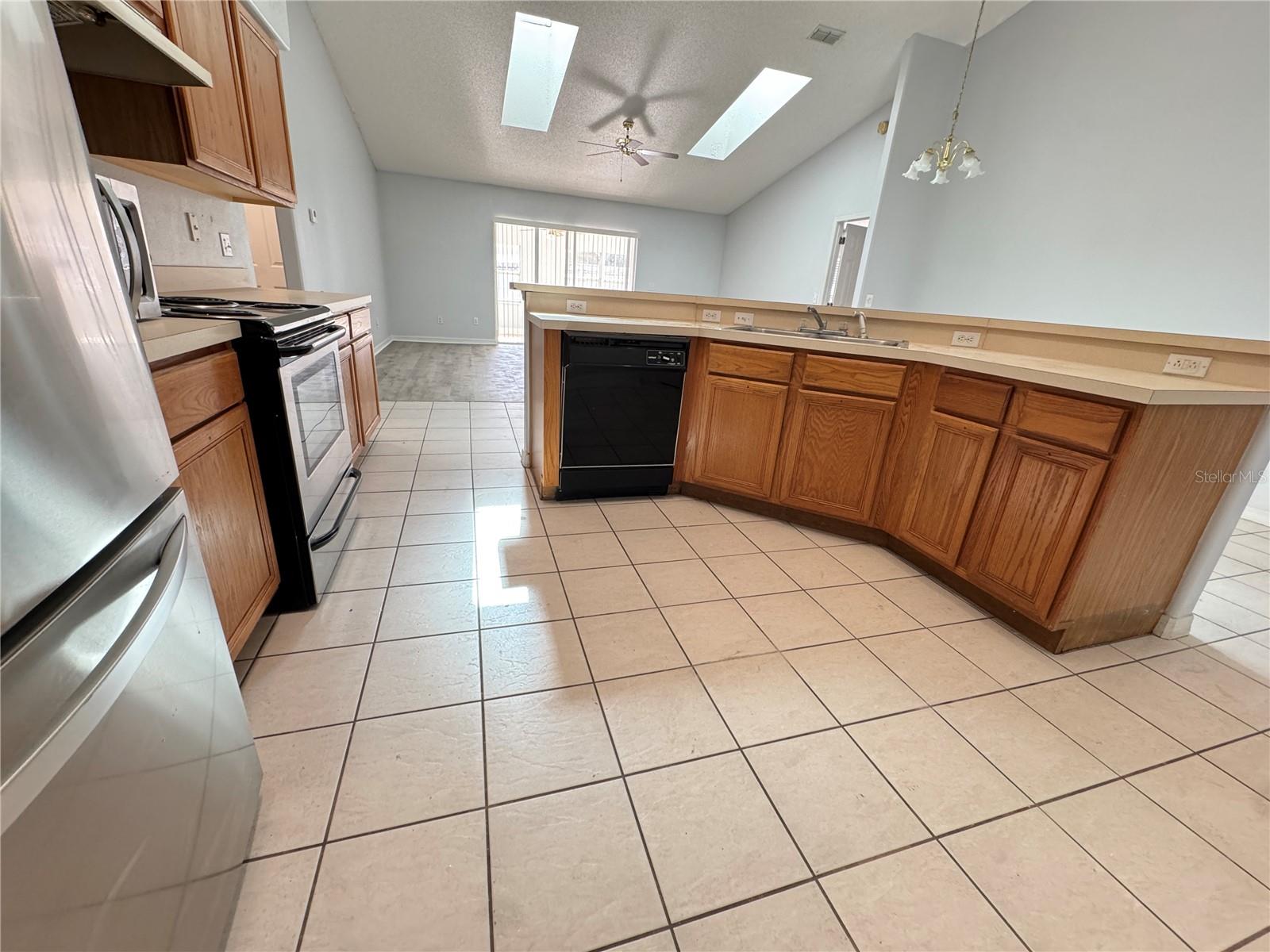 SOUTHCHASE PH 01B VILLAGE 04 - Residential Lease