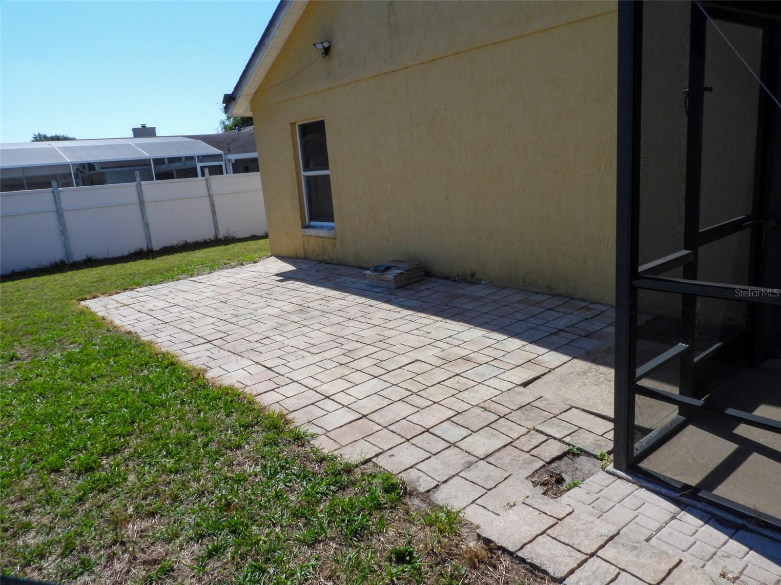 COUNTRY RUN - Residential