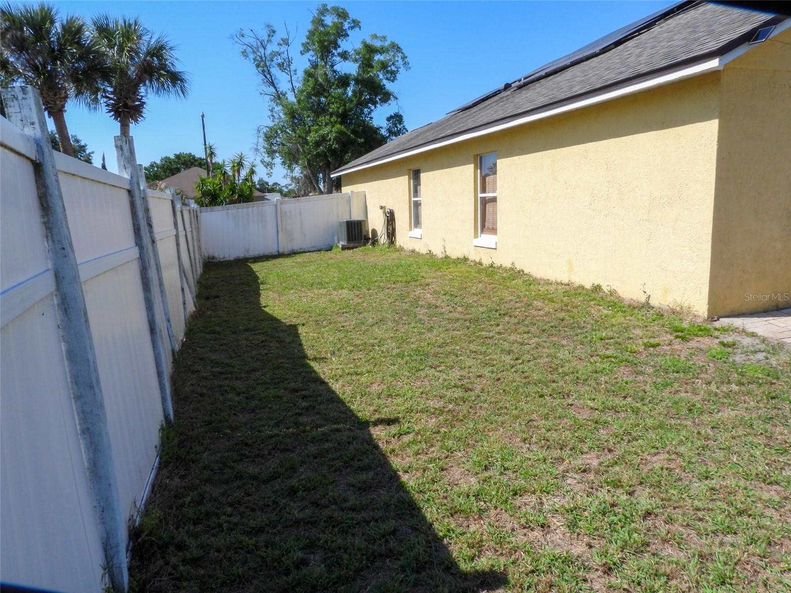 COUNTRY RUN - Residential