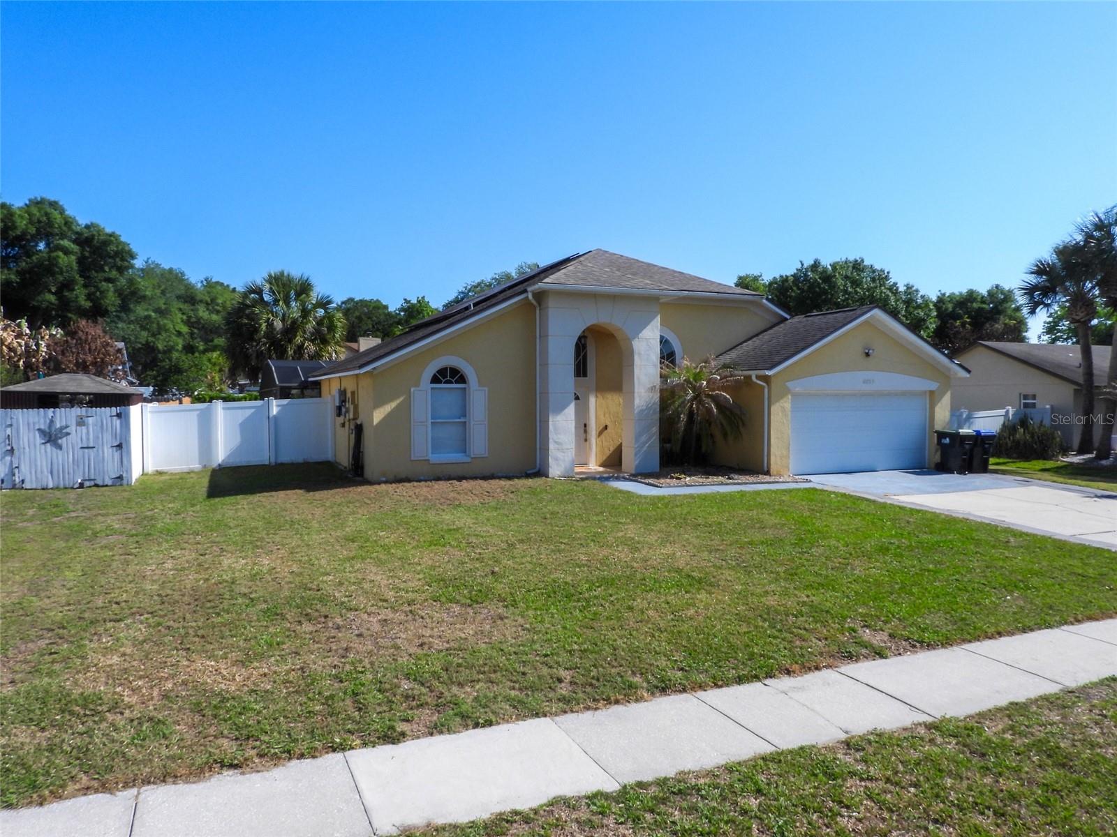 8035 COUNTRY RUN PARKWAY