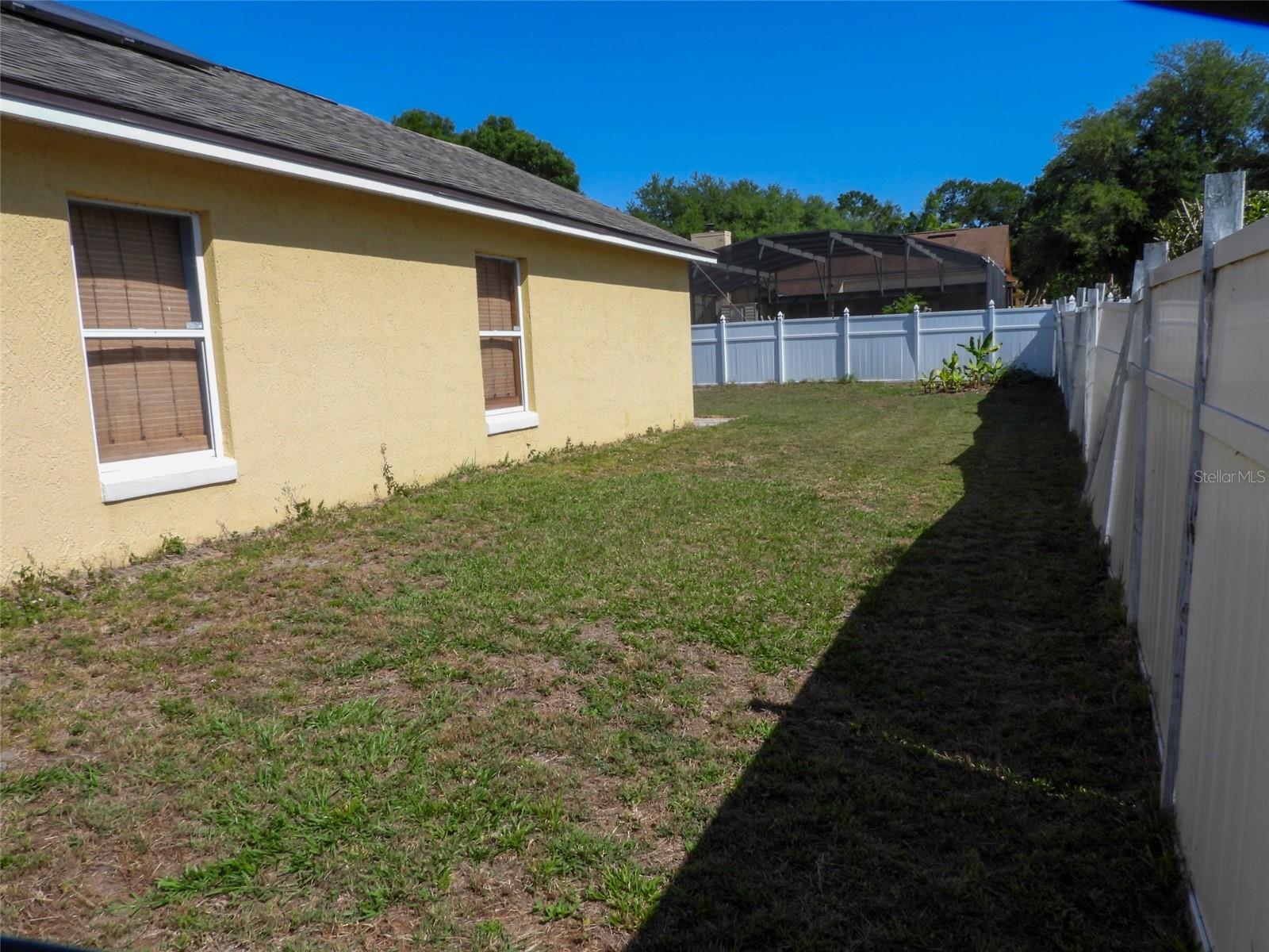 COUNTRY RUN - Residential