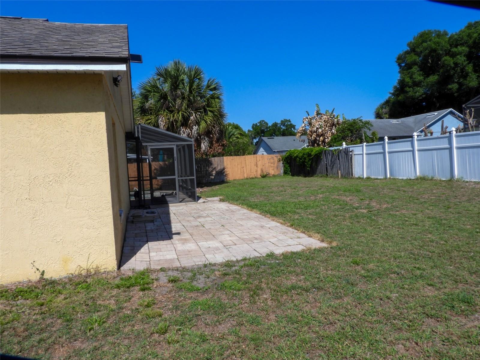 COUNTRY RUN - Residential