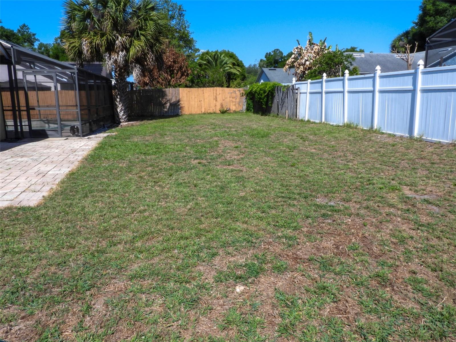 COUNTRY RUN - Residential