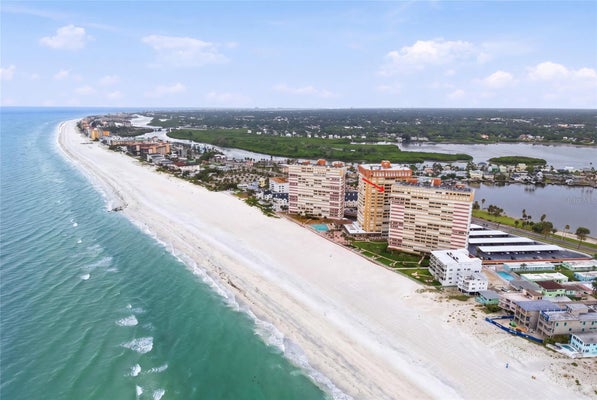 17920 GULF BLVD APT 1502, REDINGTON SHORES, FL 33708 - Image 171dbd2b32b724cfaae6f004fcfbee75/2223259518