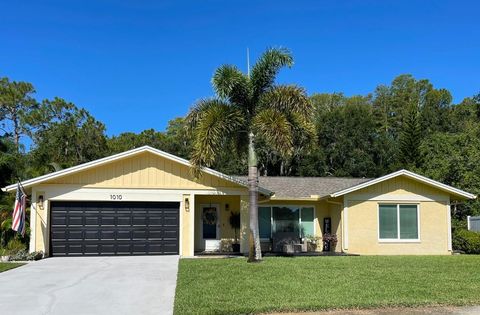 A home in PALM HARBOR