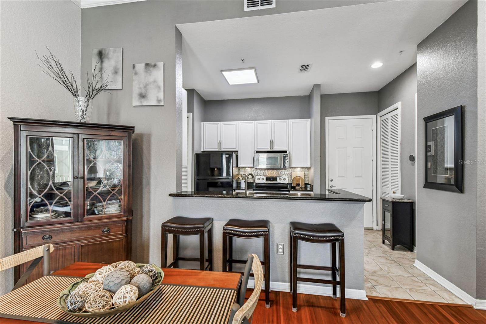 PARKCREST HARBOUR ISLAND CONDO - Residential