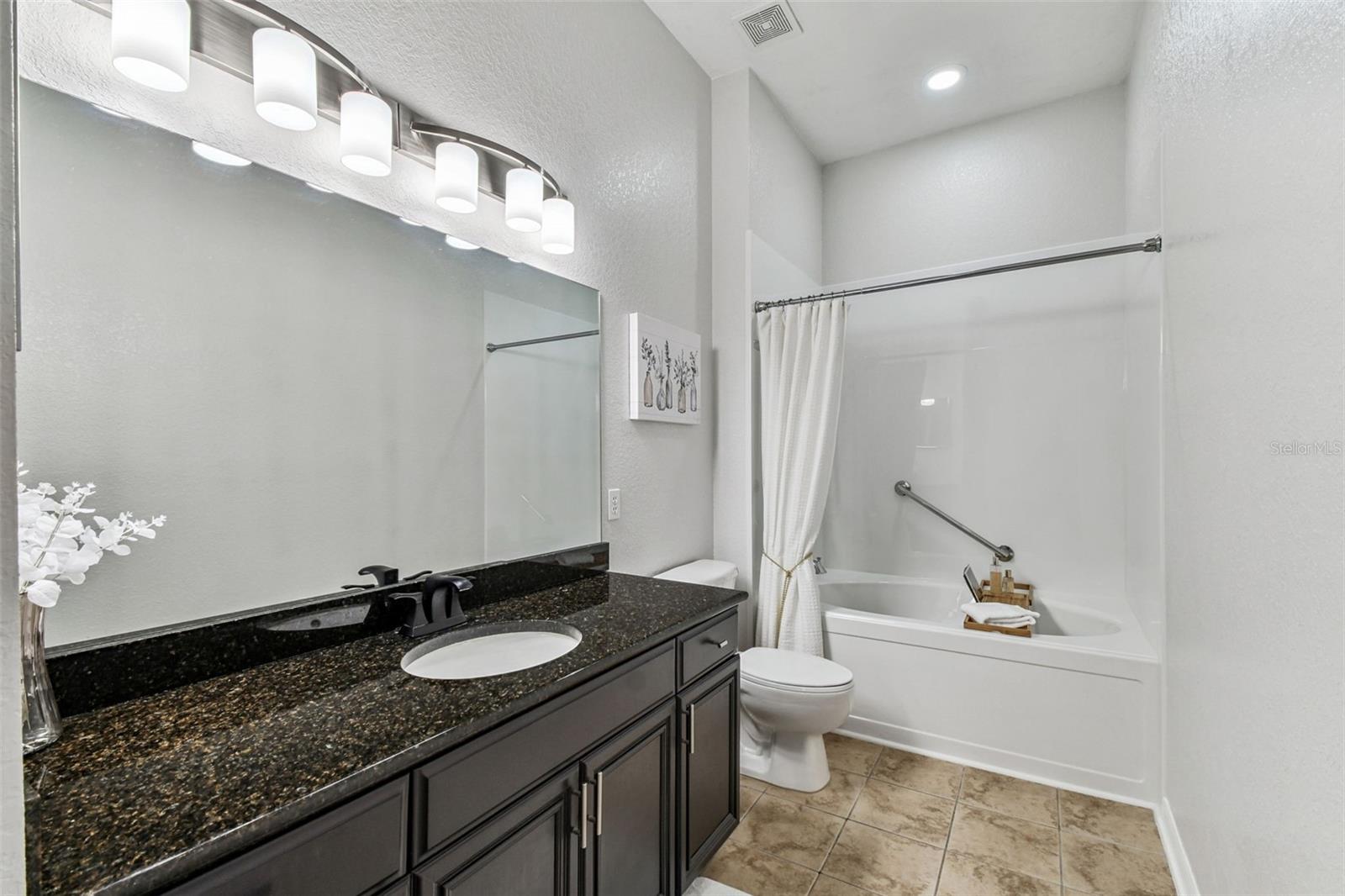 PARKCREST HARBOUR ISLAND CONDO - Residential