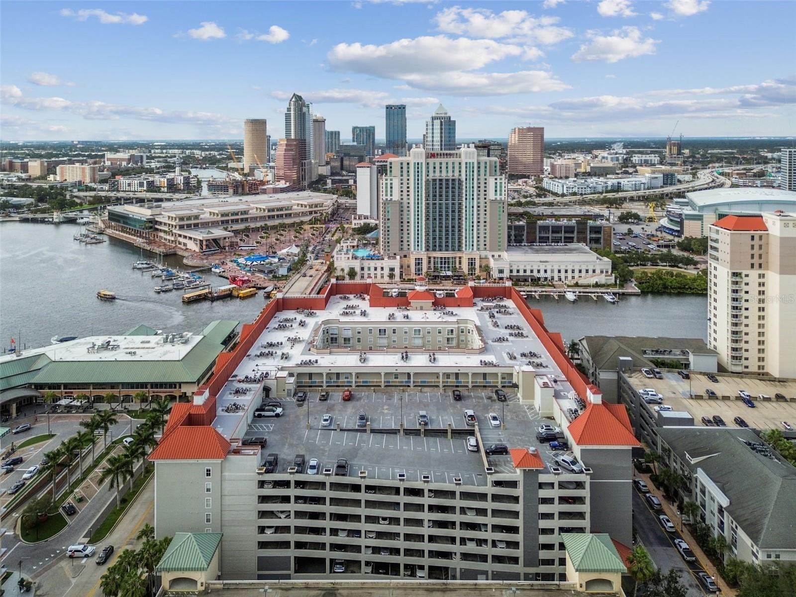 PARKCREST HARBOUR ISLAND CONDO - Residential