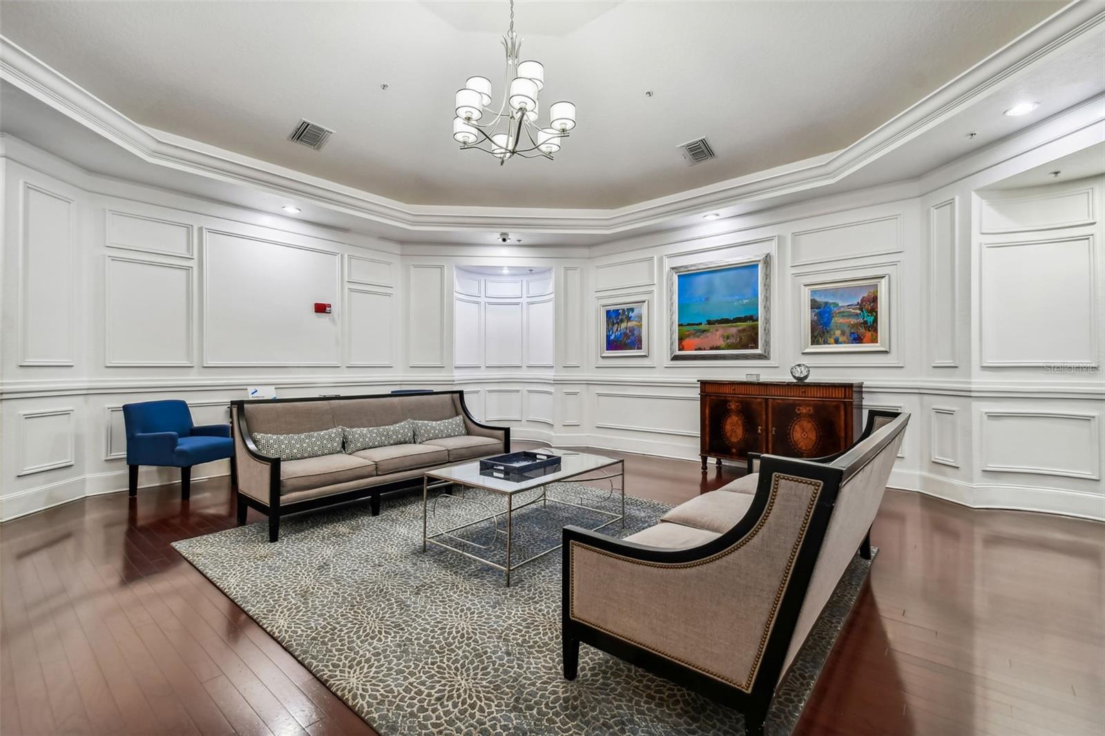 PARKCREST HARBOUR ISLAND CONDO - Residential