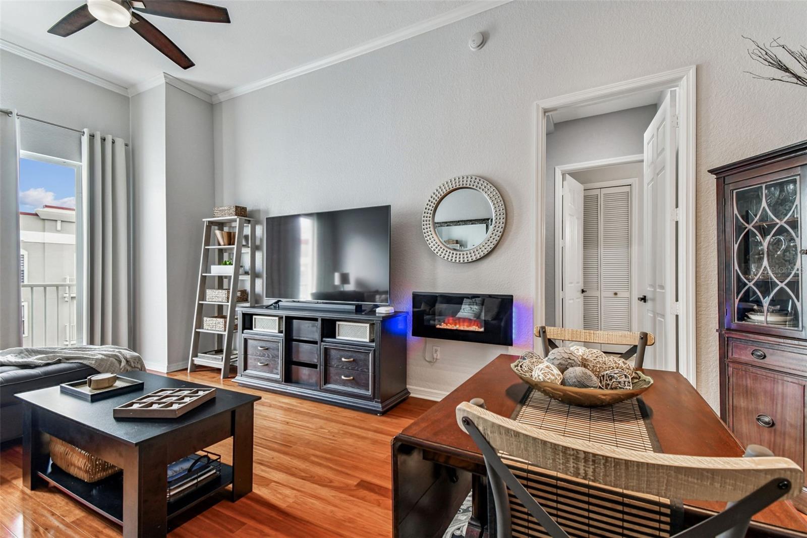 PARKCREST HARBOUR ISLAND CONDO - Residential