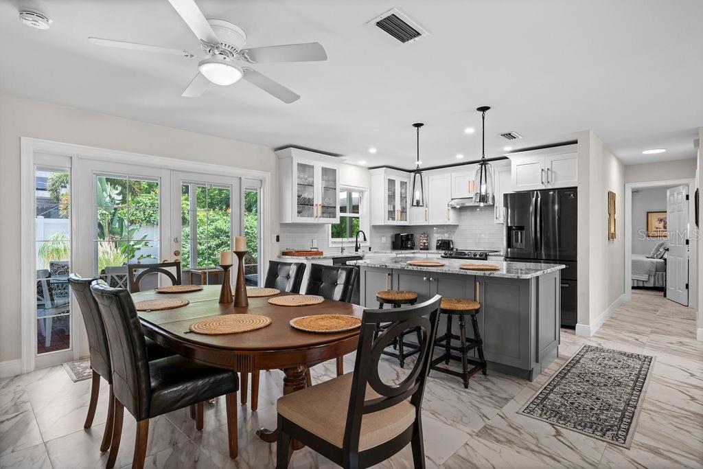 SOUTH VENICE - Residential Lease