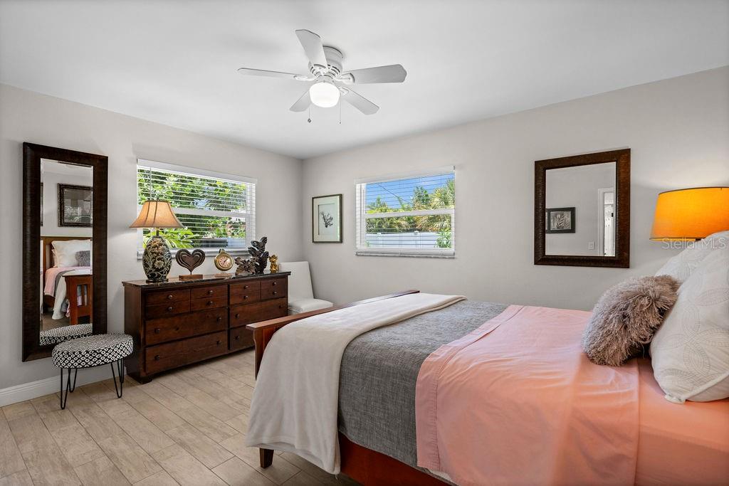 SOUTH VENICE - Residential Lease