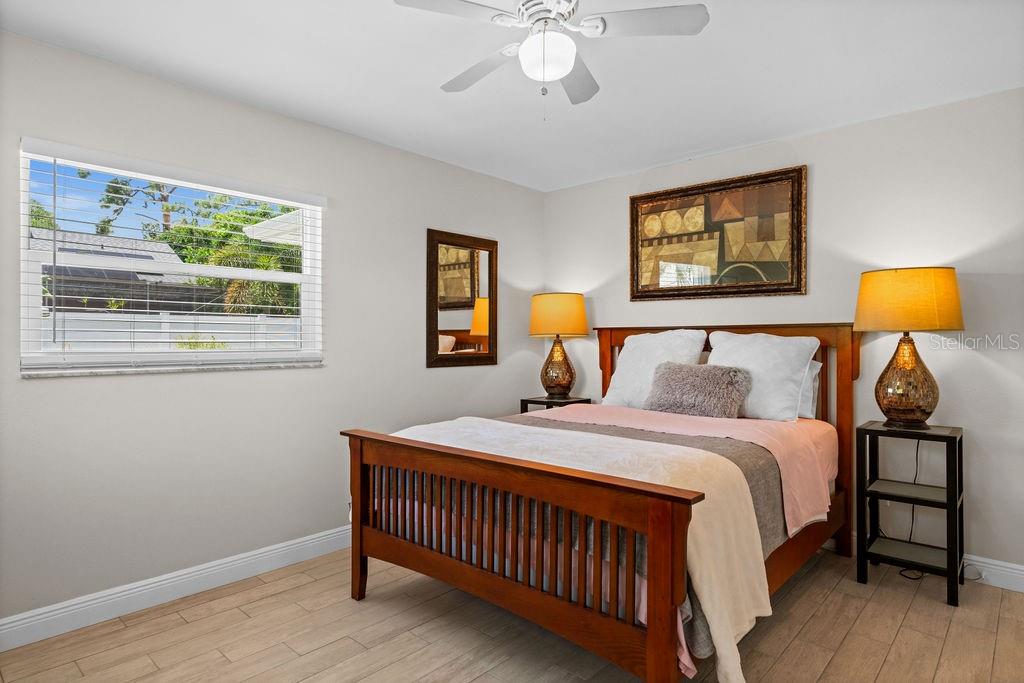 SOUTH VENICE - Residential Lease