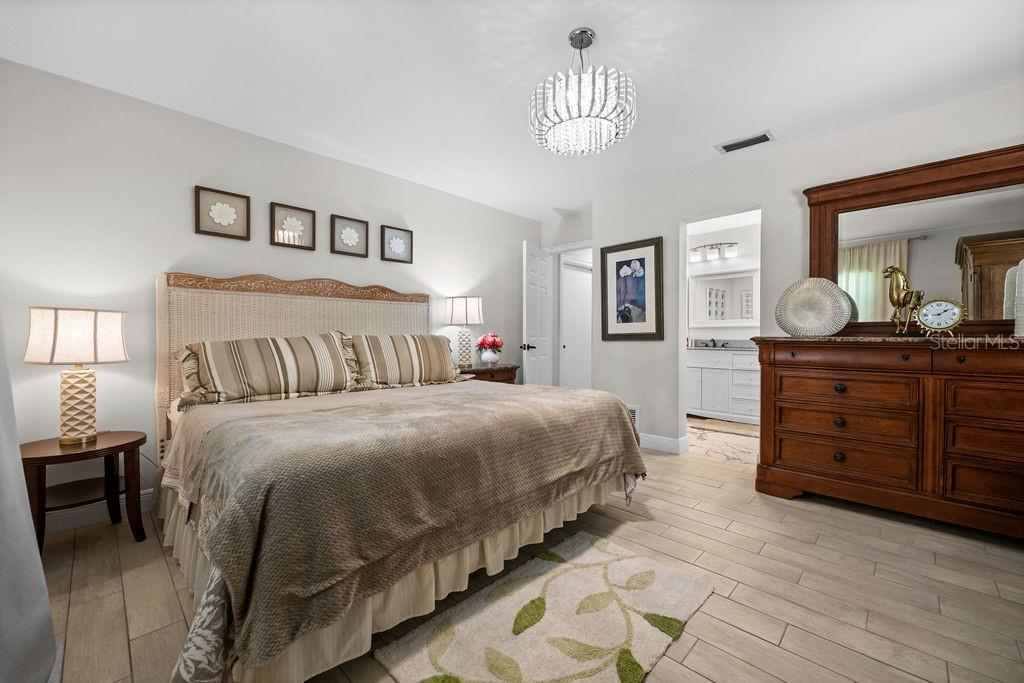 SOUTH VENICE - Residential Lease