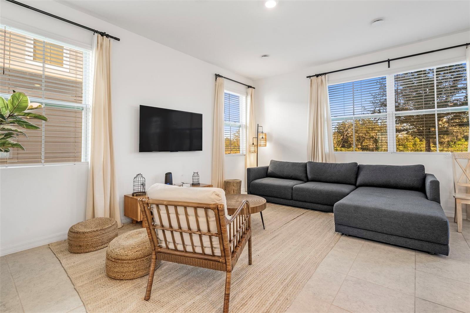 FESTIVAL PH 5 - Residential