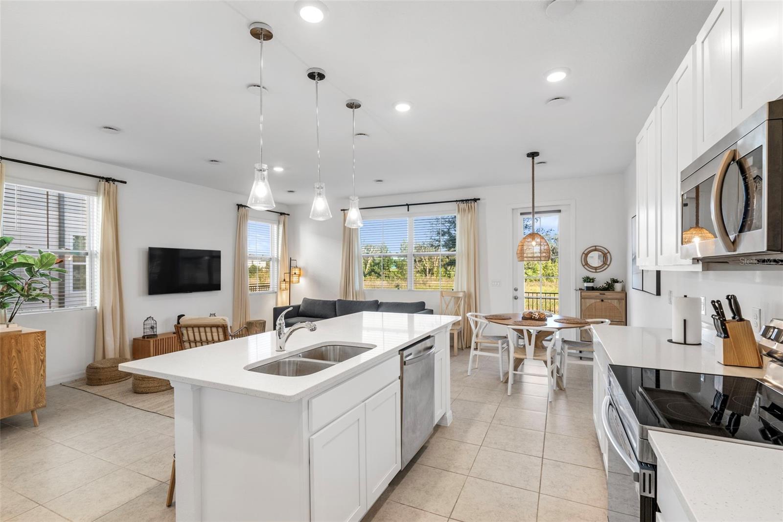 FESTIVAL PH 5 - Residential