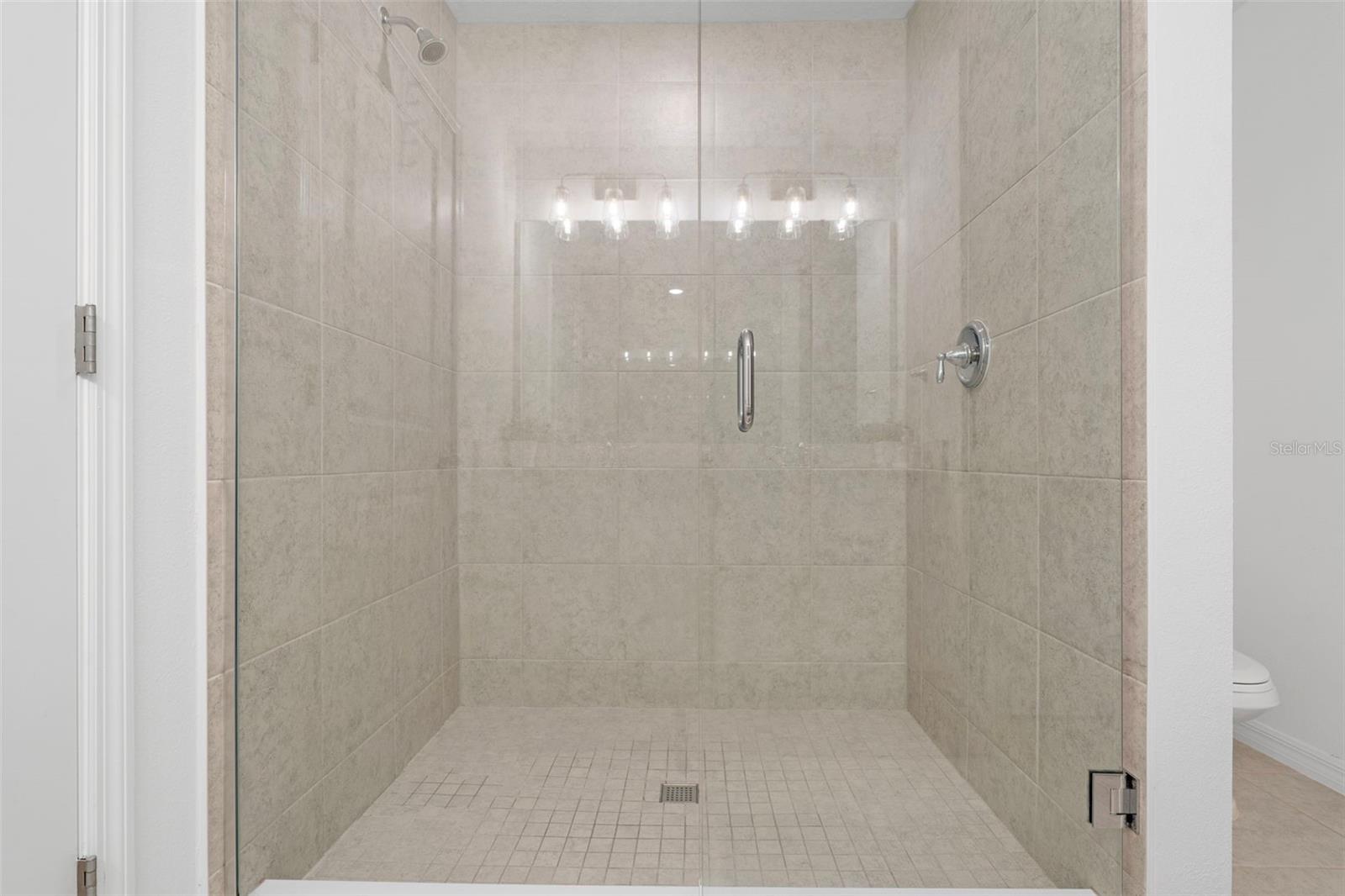 FESTIVAL PH 5 - Residential