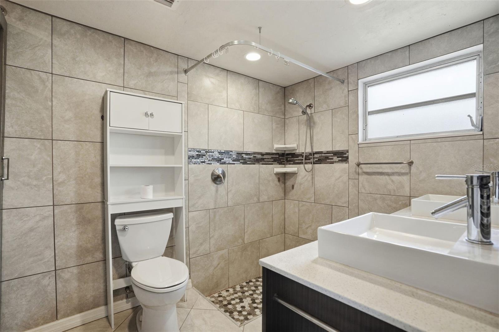 BEACON WOODS VILLAGE - Residential