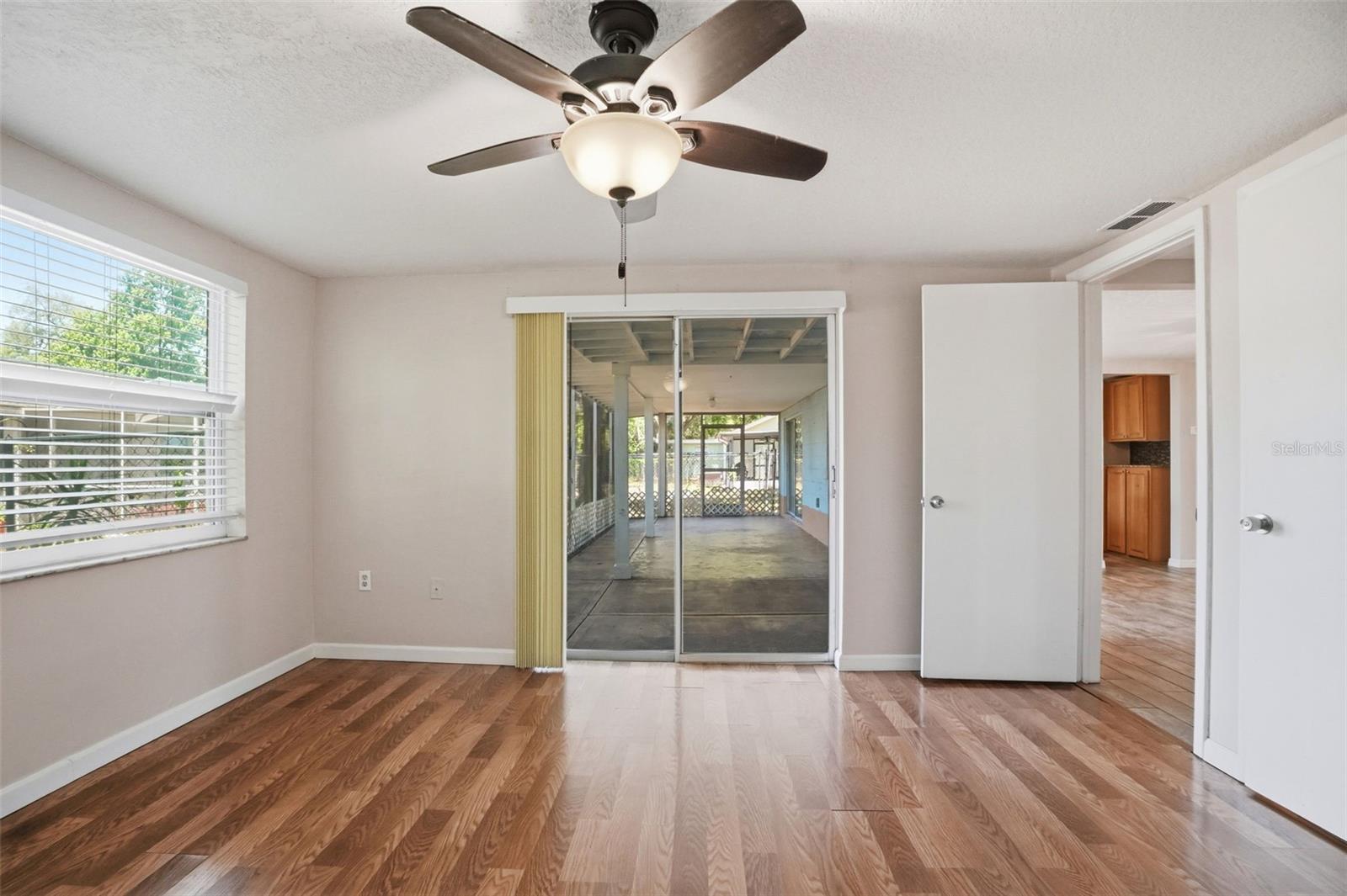 BEACON WOODS VILLAGE - Residential