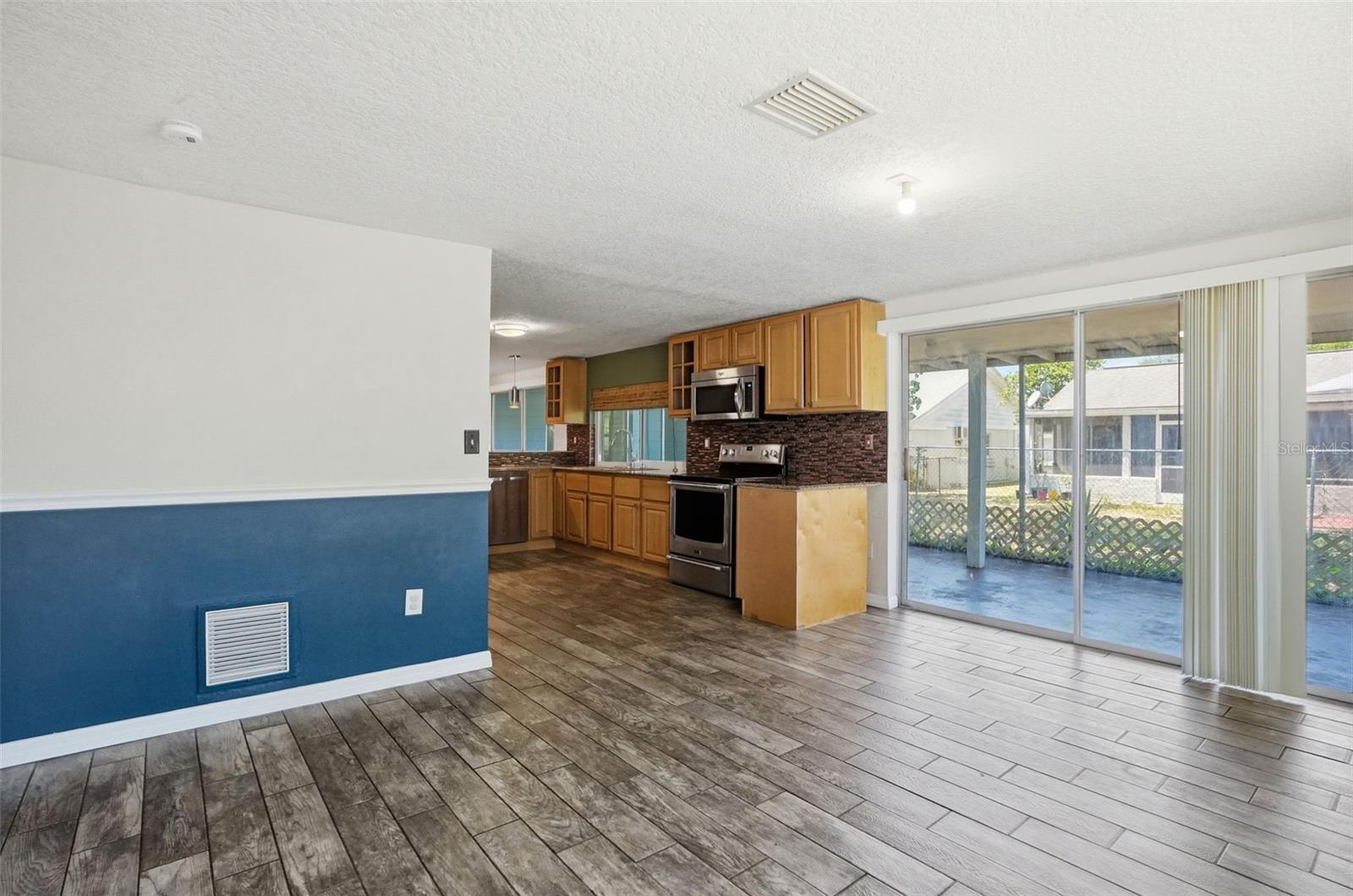BEACON WOODS VILLAGE - Residential