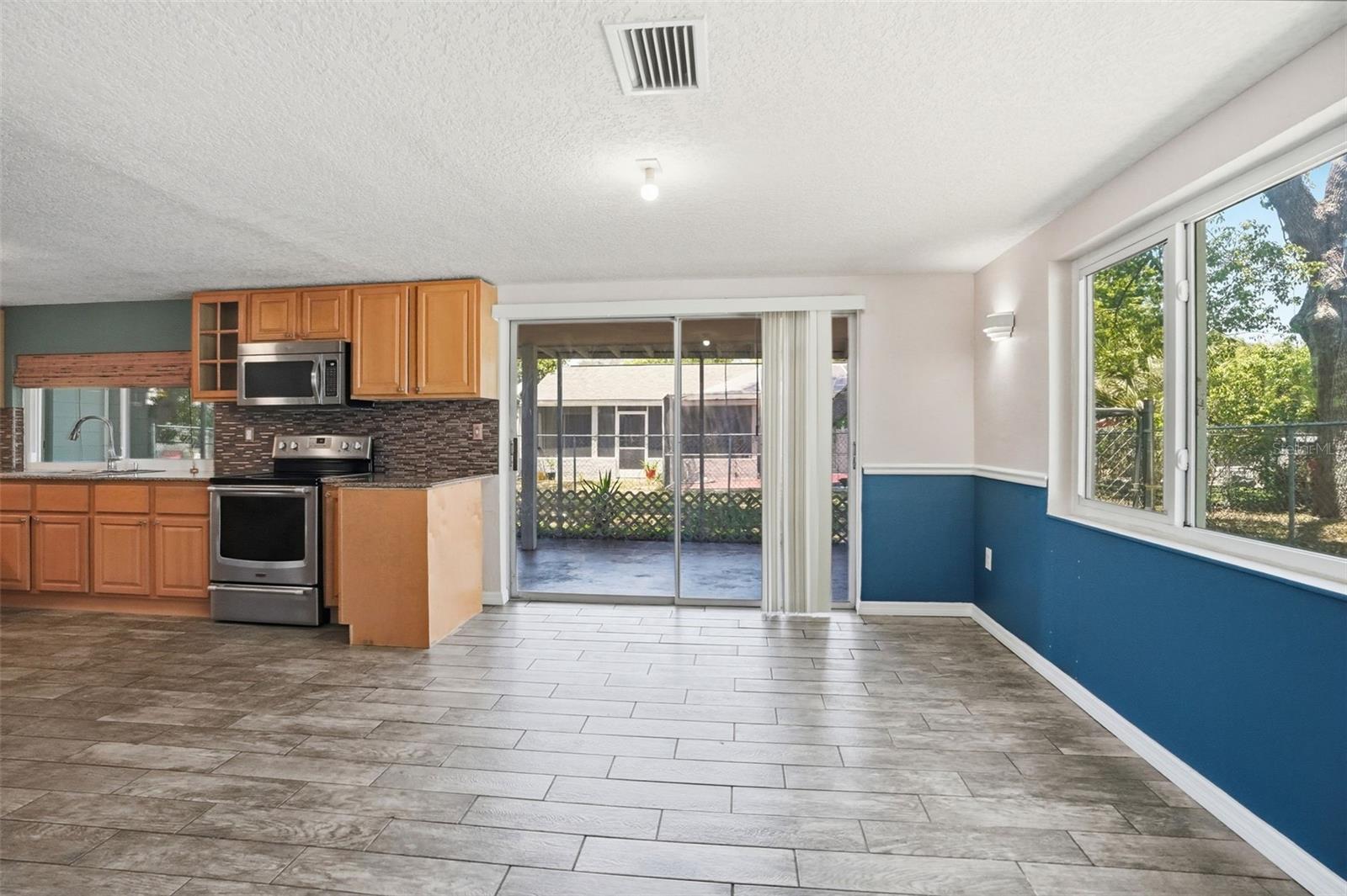 BEACON WOODS VILLAGE - Residential