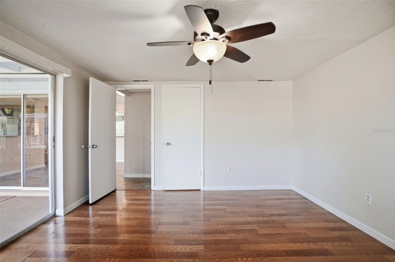 BEACON WOODS VILLAGE - Residential
